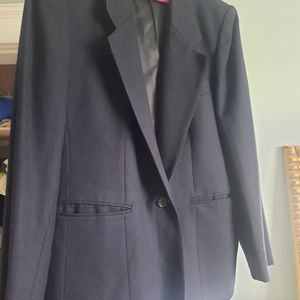 Evan Picone classic navy one button blazer